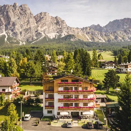 Hotel Camina And 4*